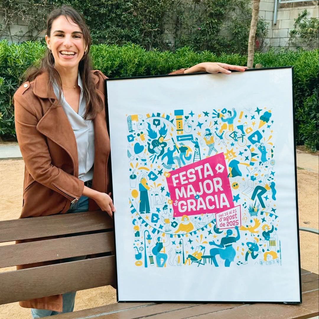 Manuela Serrat presenta orgullosa su cartel para la Fiesta Mayor 2025.