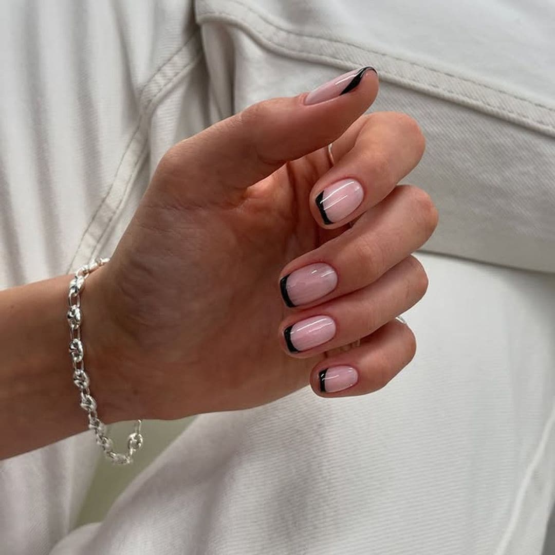 16 diseños de uñas francesas con los que acertar en bodas, bautizos y comuniones