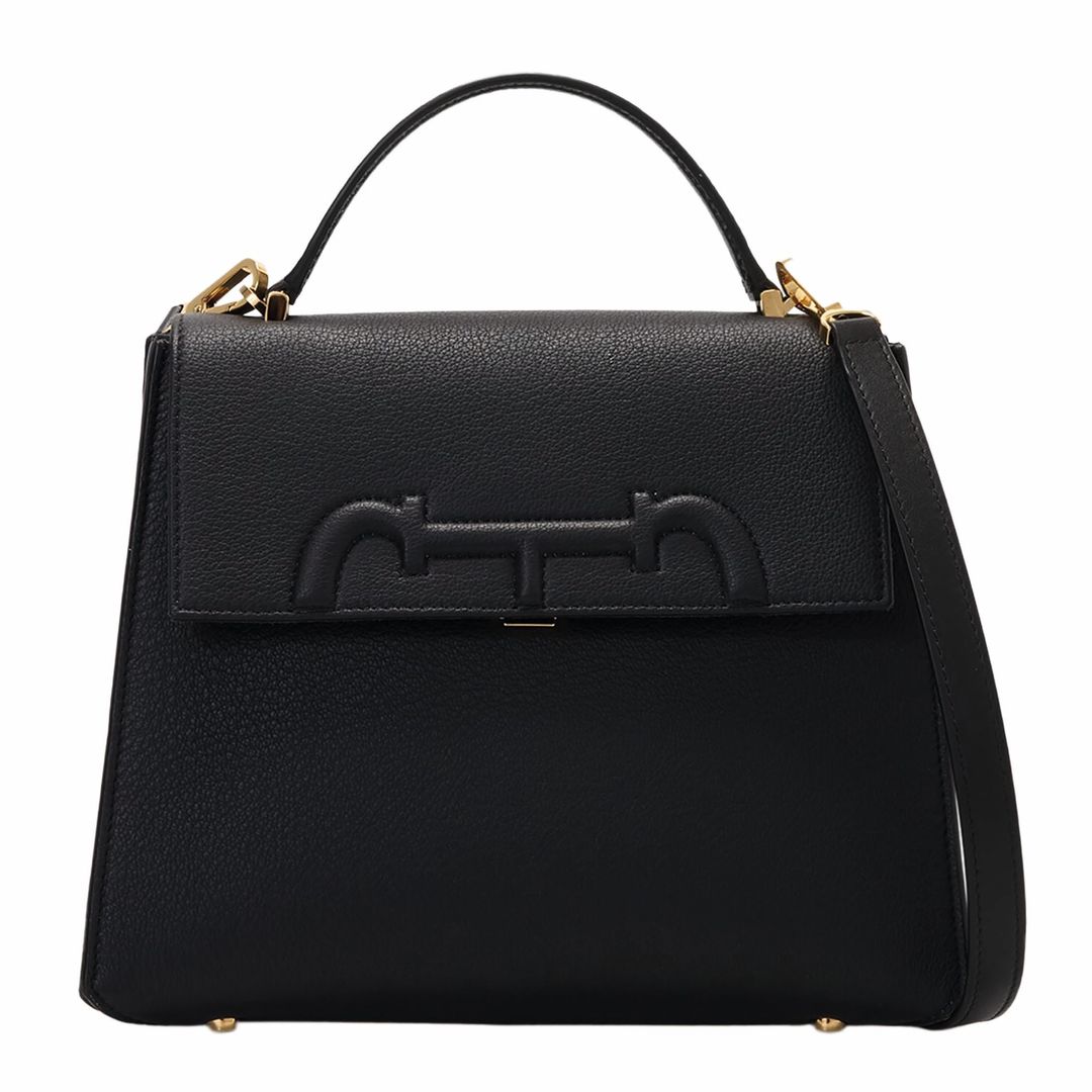 Bolso de mano (1.420 €), de Carolina Herrera