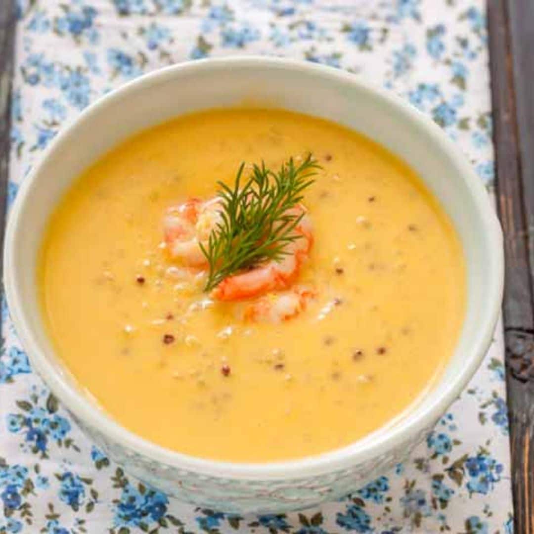Crema de calabaza con quinoa y gambas