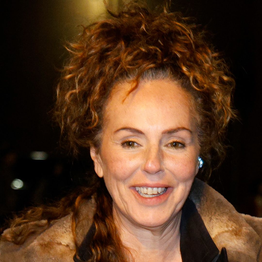 EXCLUSIVA. Rocío Carrasco reaparece irreconocible: las fotos de su impactante cambio de look y su divertida noche con Fidel Albiac
