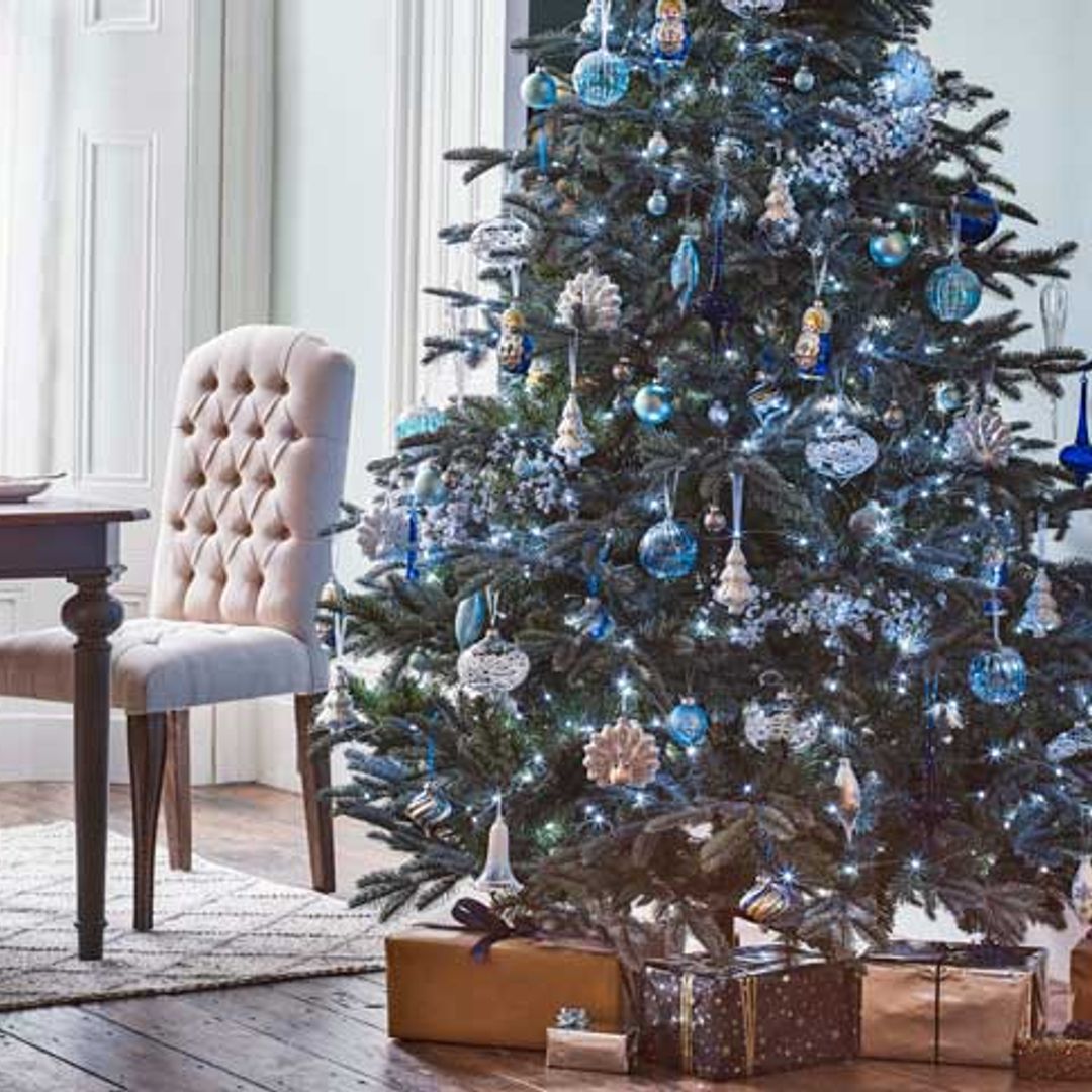 Cómo convertir al árbol de Navidad en el epicentro decorativo de estas fiestas