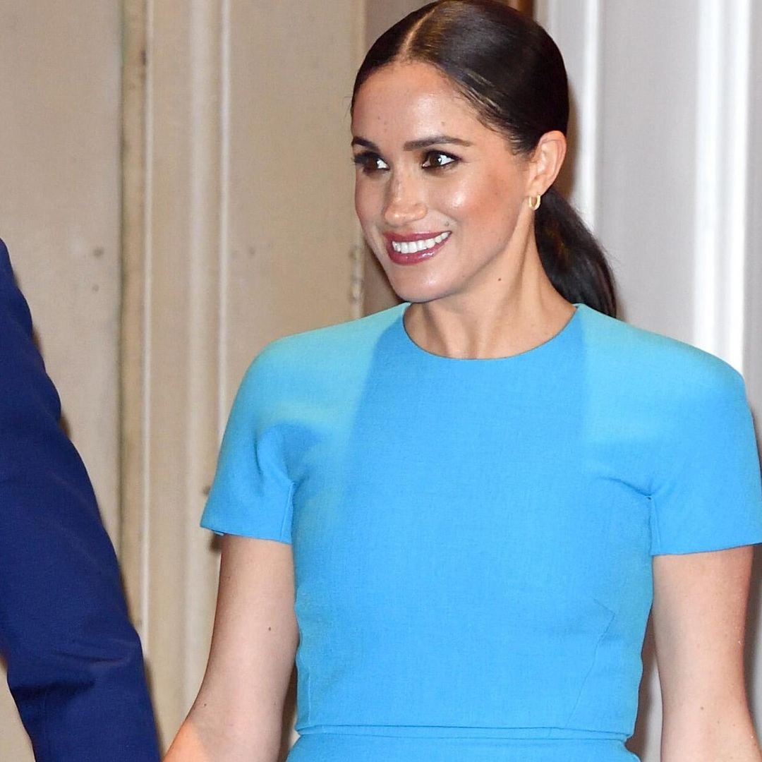Conoce el truco de Meghan Markle para crear efecto de cintura más pequeña