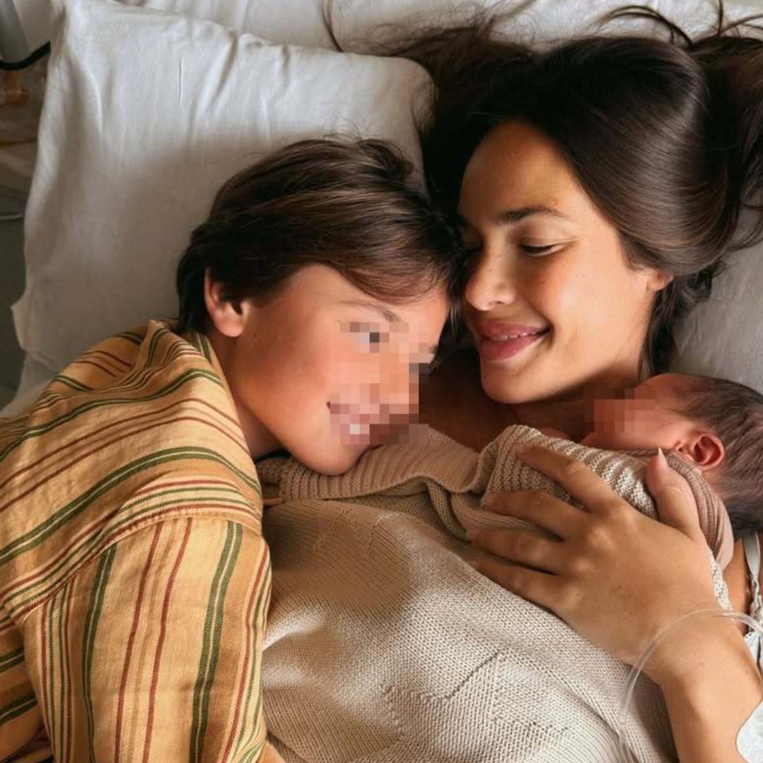 Ana Moya y Diego Conde abren las puertas de su intimidad en el día más feliz de sus vidas: la llegada a casa de su bebé, el pequeño Paolo
