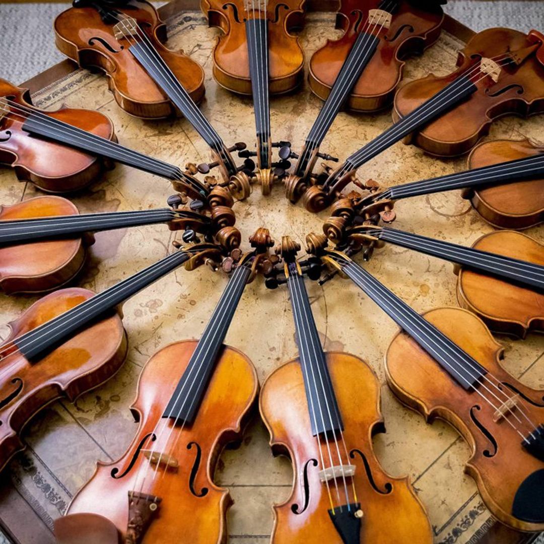 La violinista Janine Jansen consigue reunir 12 violines Stradivarius para grabar un disco