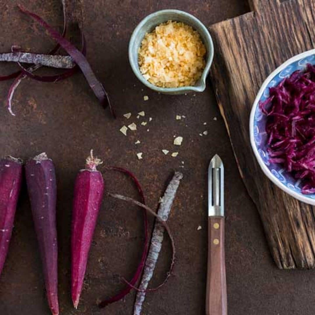 Coliflor morada, naranja roja y otros alimentos de colores sorprendentes