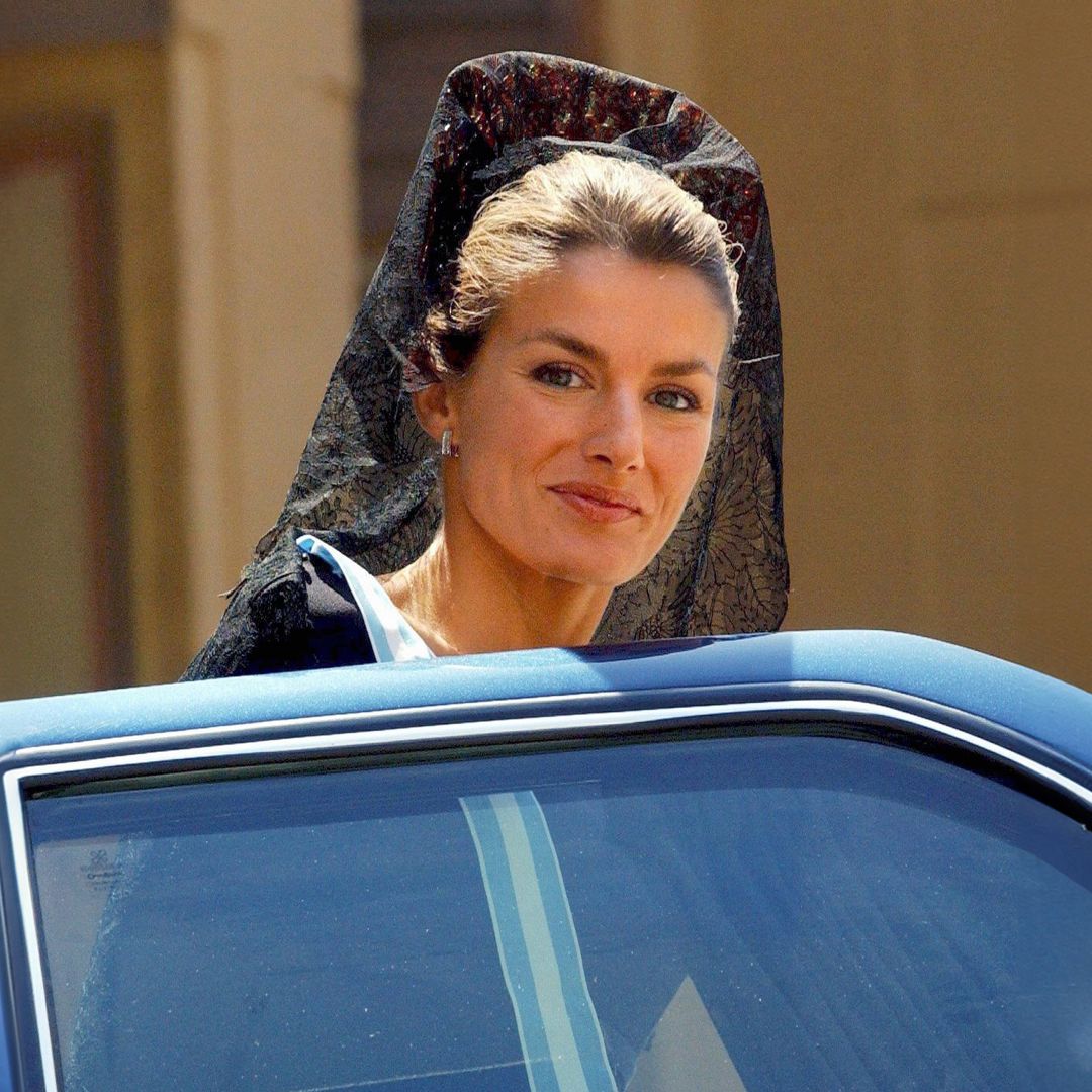 Los looks de la reina Letizia ante el Papa: elegancia, una mantilla con peineta y detalles que marcaron cada encuentro