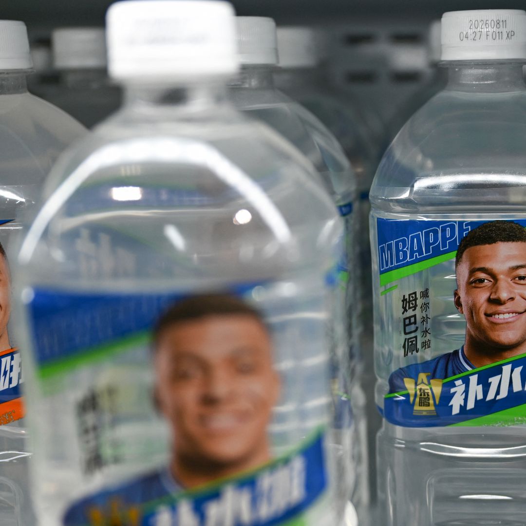 Las terribles 24 horas de Kylian Mbappé: de quedarse sin el Balón de Oro a la polémica por un 'meme' que ha ofendido a China