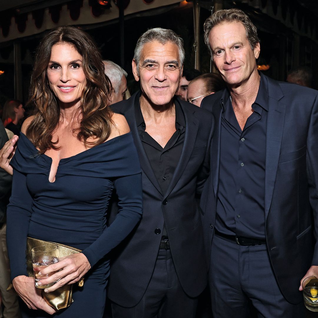 Brad Pitt sorprende con un nuevo y llamativo look en su última aparición con su novia, Inés de Ramón