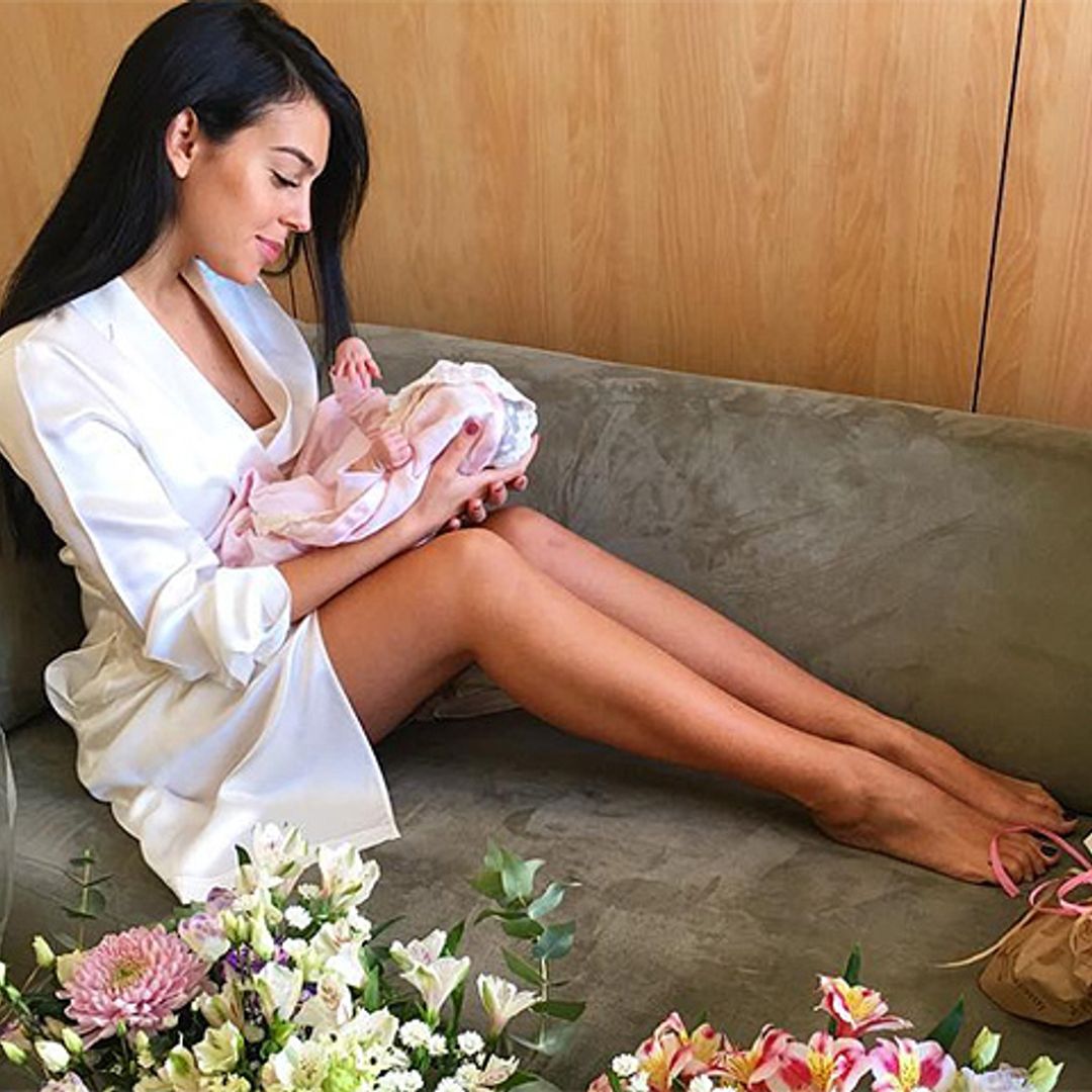 ¡Qué simpática! Así sonríe Alana Martina con su mamá, Georgina Rodríguez