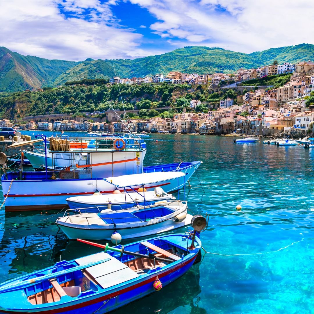 Scilla, barcos pescadores, Italia