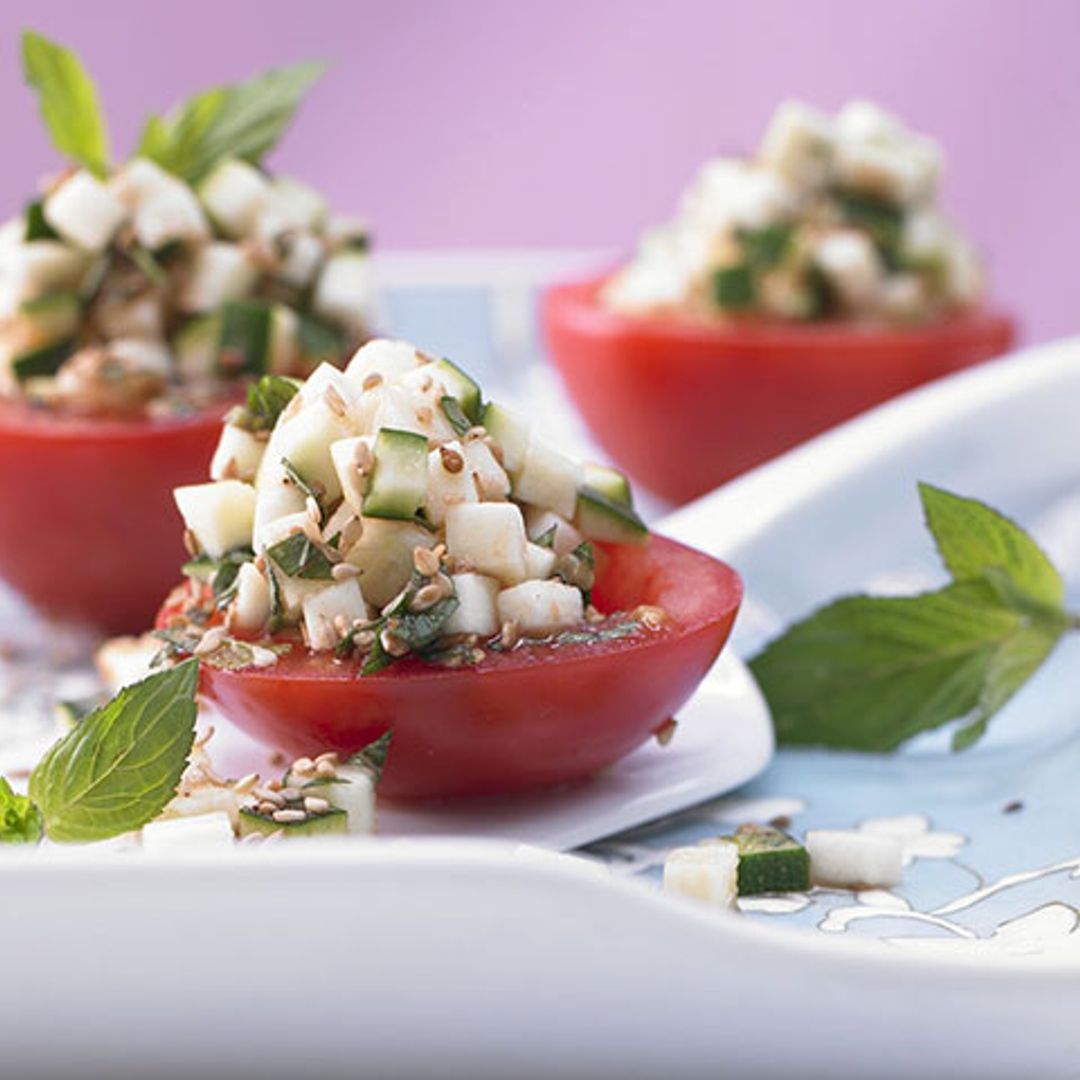 Tomates rellenos de calabacín con menta