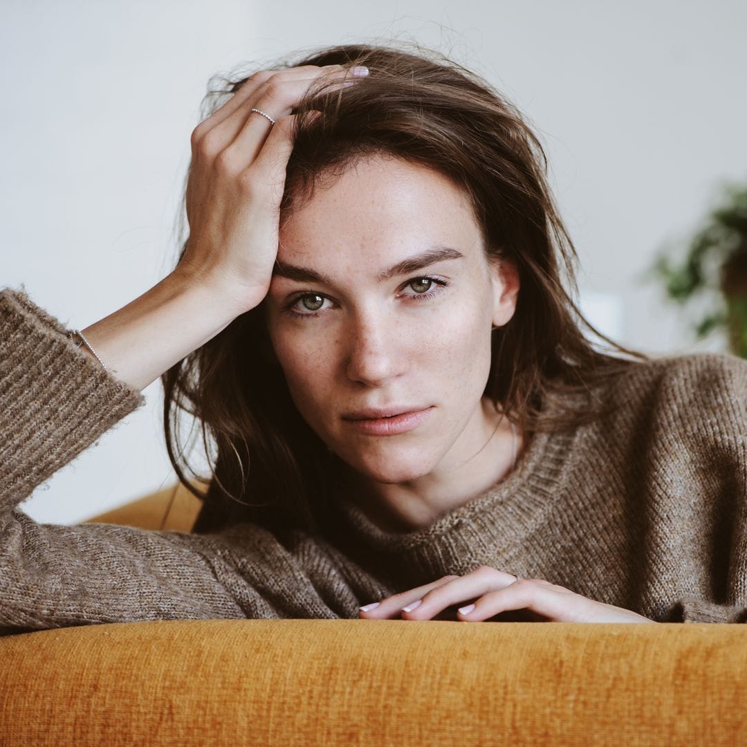 Por qué hay personas que se hablan mal a sí mismas, según la psicología