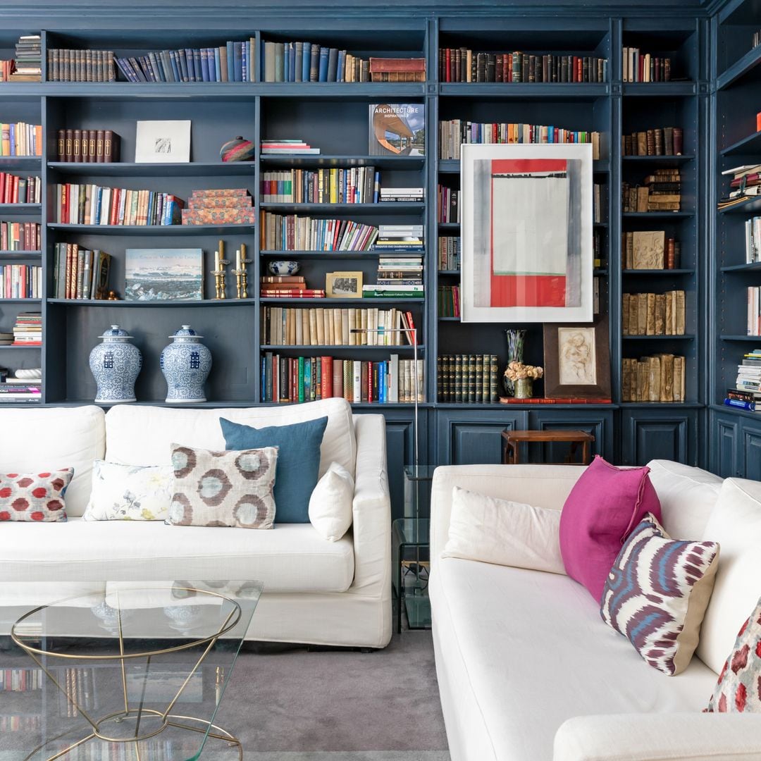 En estos salones hay un mueble estrella: ¡la estantería!
