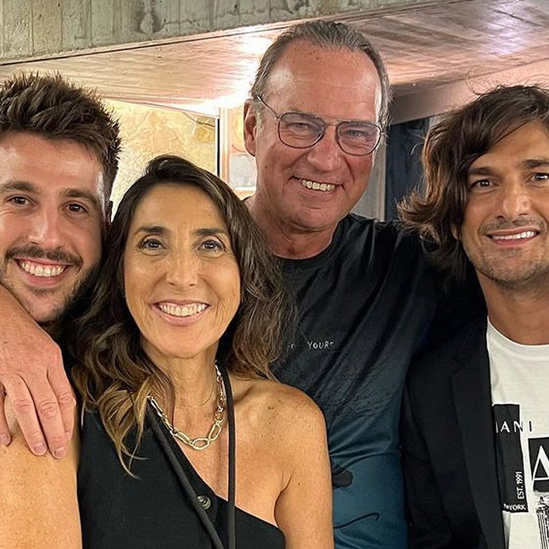 Bertin Osborne reaparece rodeado de amigos en medio de la tormenta