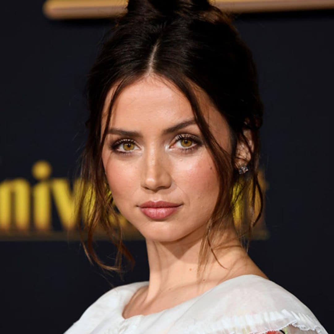 Ana de Armas define una nueva elegancia en la premier de su última película