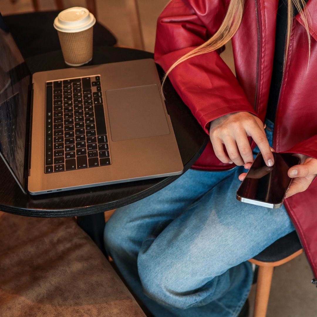La funda de portátil más bonita que arrasa entre las universitarias es esta y cuesta menos de 7€