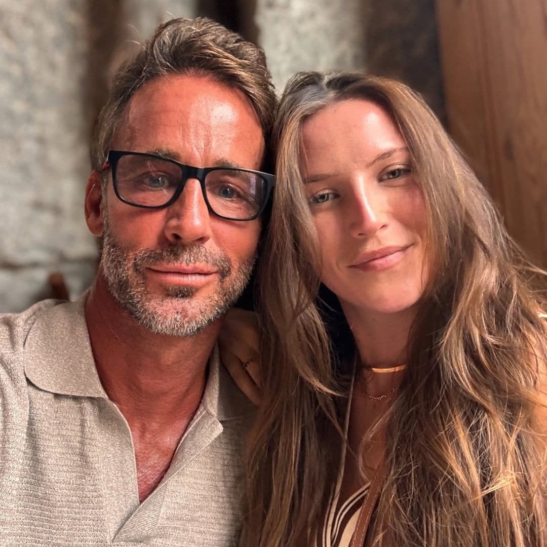 Álvaro Muñoz Escassi con su hija Anna Barrachina