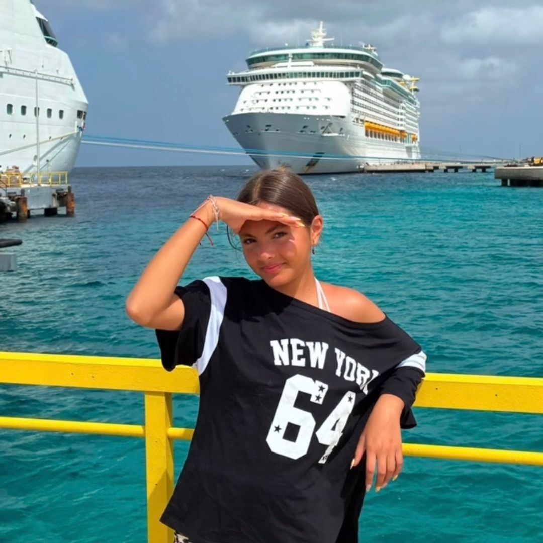 Rafaela, hija de Cristian Castro, disfruta del paraíso: así son sus vacaciones en Curazao con su mamá