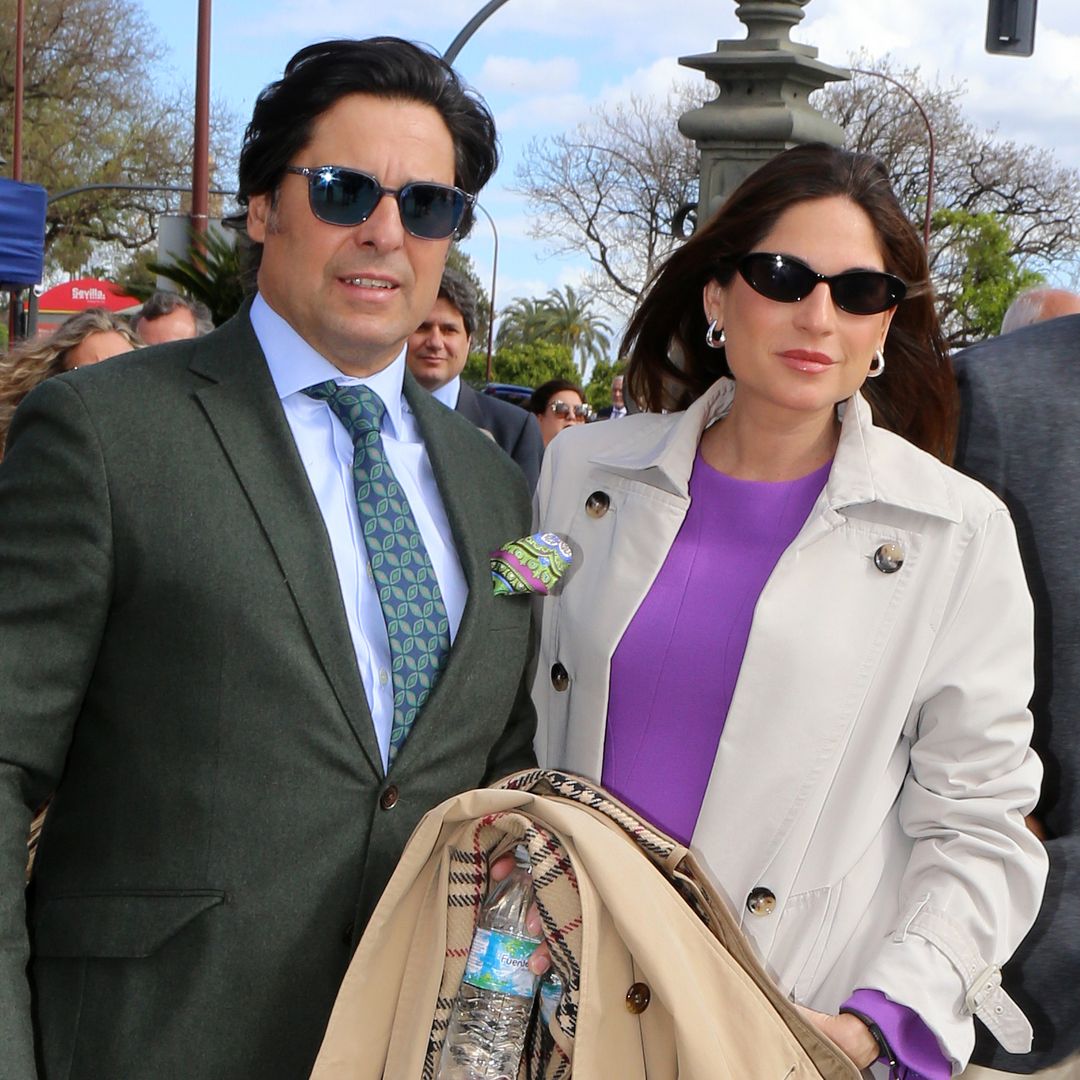Francisco Rivera y Lourdes Montes llegan a la Real Maestranza de Sevilla para disfrutar de una tarde de toros, a 20 de abril de 2025, en Sevilla. 20/4/2025