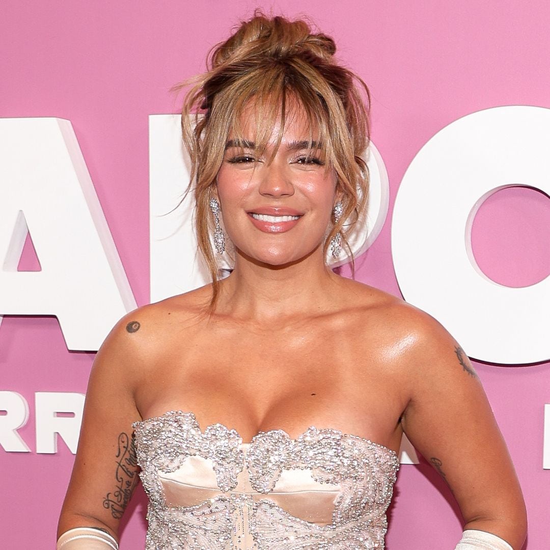 Karol G enternece con las fotos más lindas de su fiesta de 15 años