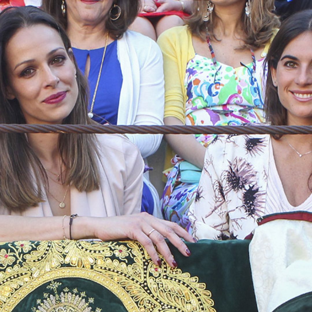 La complicidad de Lourdes Montes y Eva González en el mano a mano de los hermanos Rivera