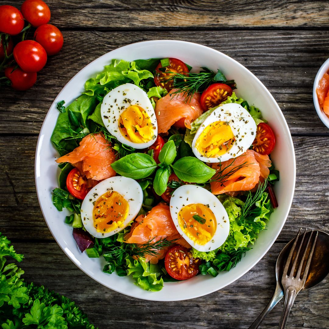 Ensaladas completas y saciantes: ideas para comer sano sin pasar hambre en verano