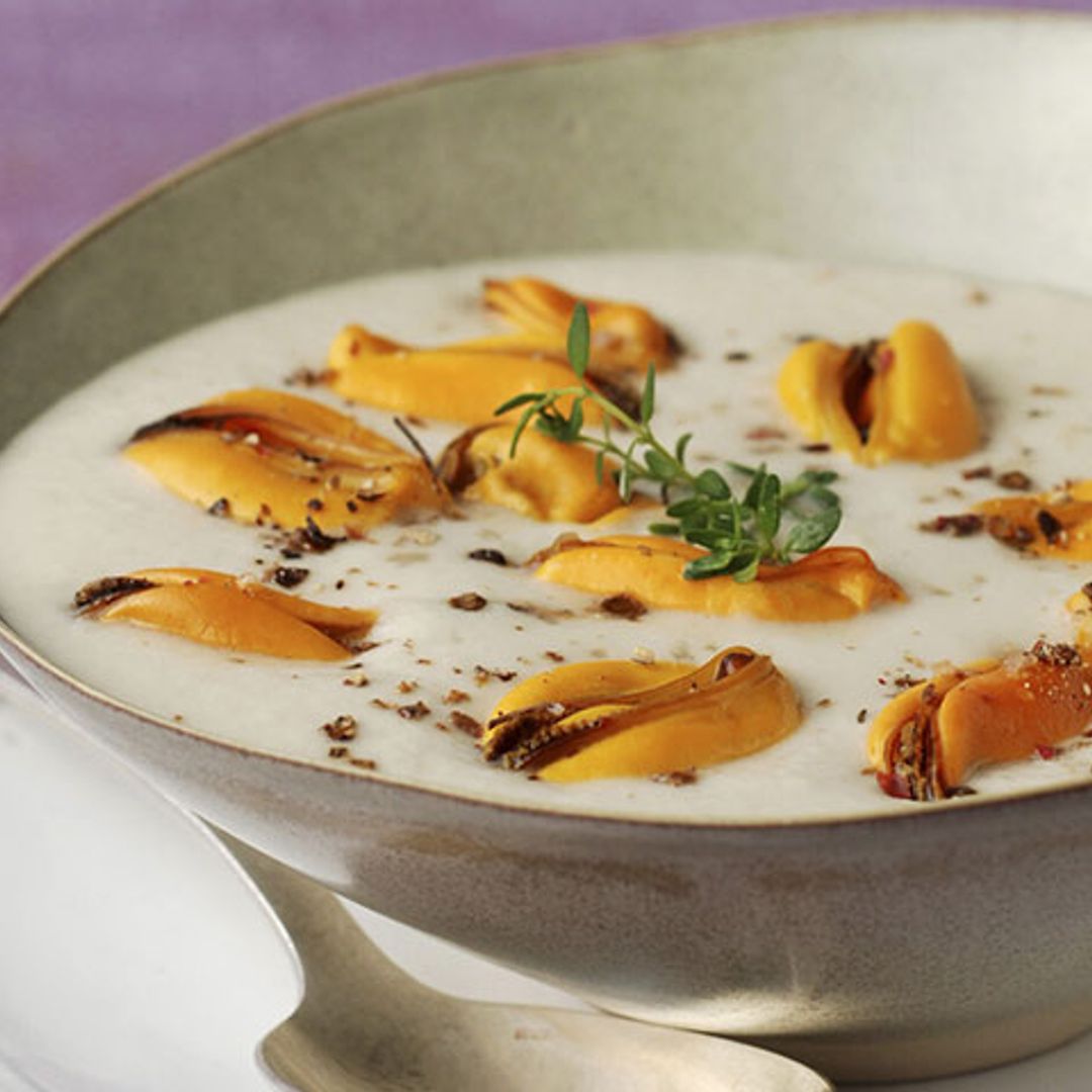 Crema de verduras con mejillones