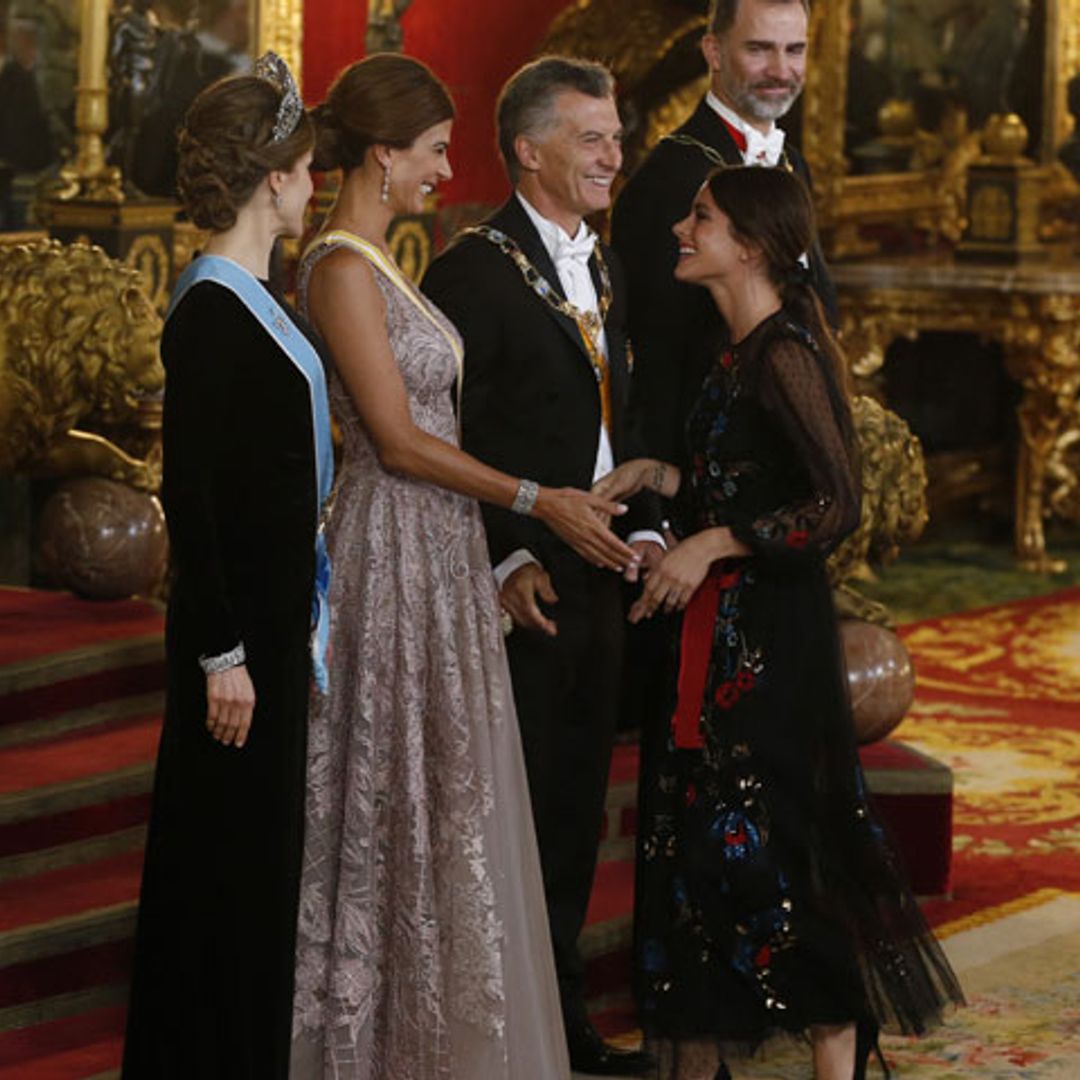 Tini Stoessel inaugura su vida en Madrid por todo lo alto: cena de gala con los Reyes
