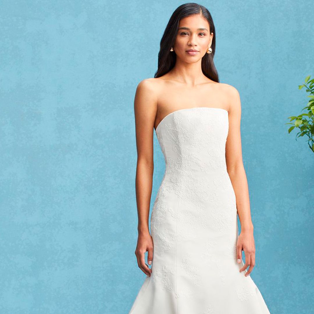 Minimalismo moderno o las novias de la colección primavera 2022 de Carolina Herrera