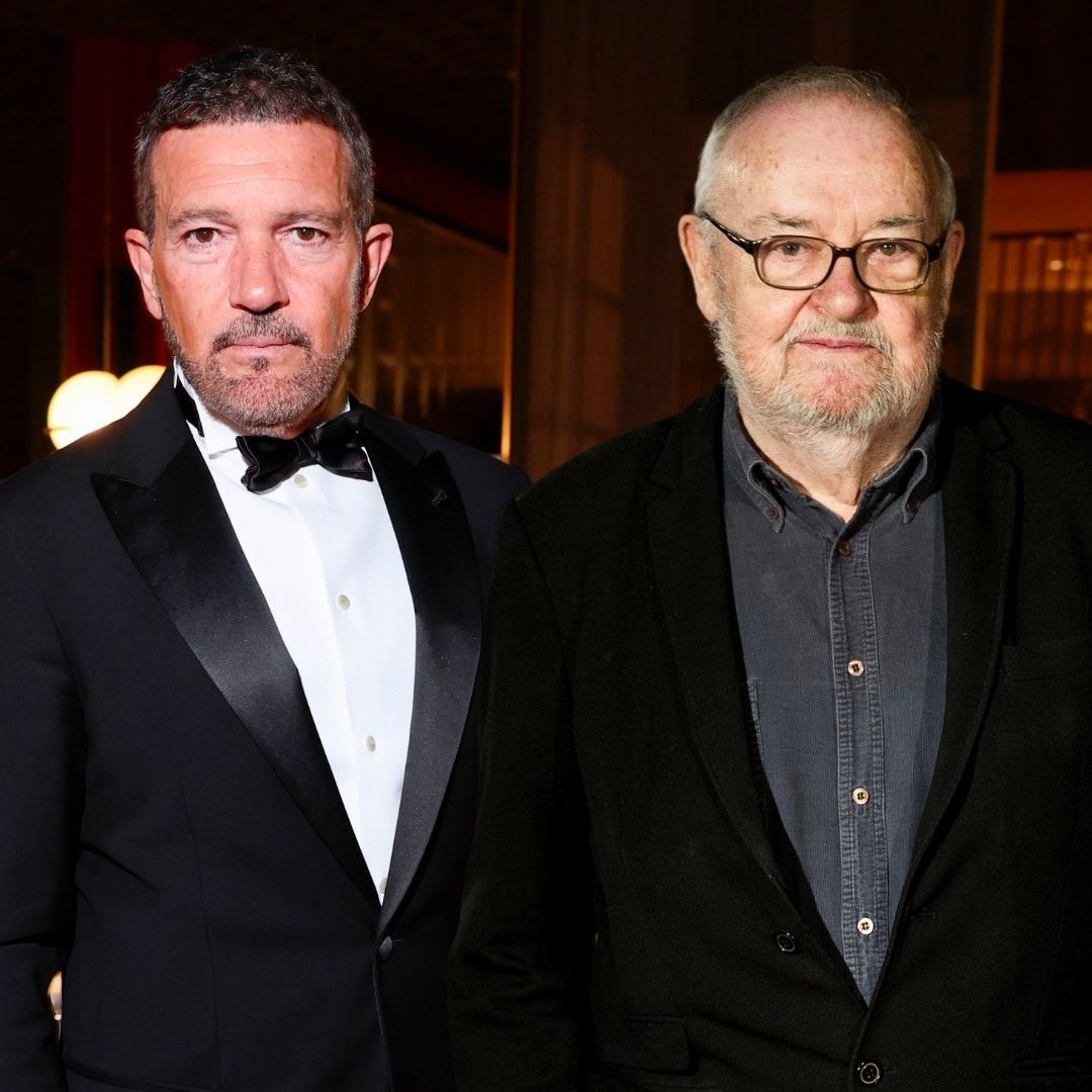 El conmovedor tributo de Antonio Banderas al director José Luis García Sánchez tras su muerte: "Me dio una oportunidad única"