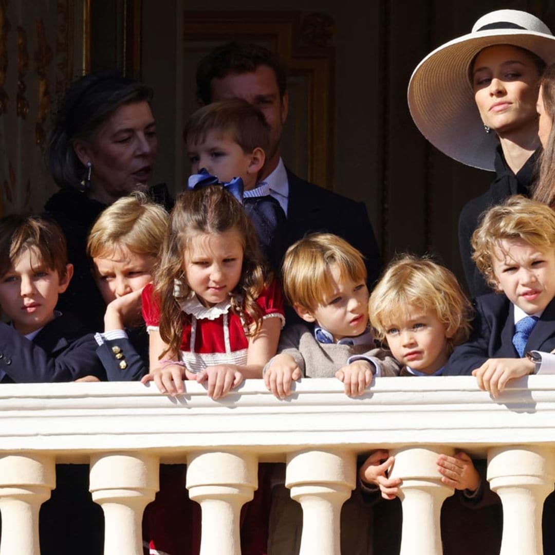 ¡Qué mayores! Los niños de la familia Grimaldi nos dejan las fotos más simpáticas de la fiesta nacional