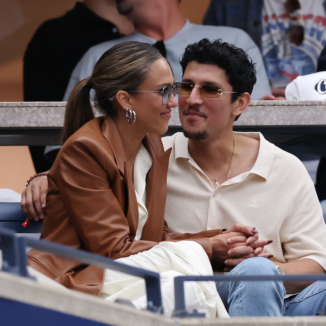  Jessica Alba y Danny Ramírez se drjaron ver felices y enamorados en el US Open.