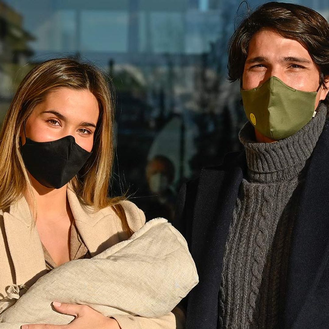 María Pombo abandona el hospital con su hijo Martín