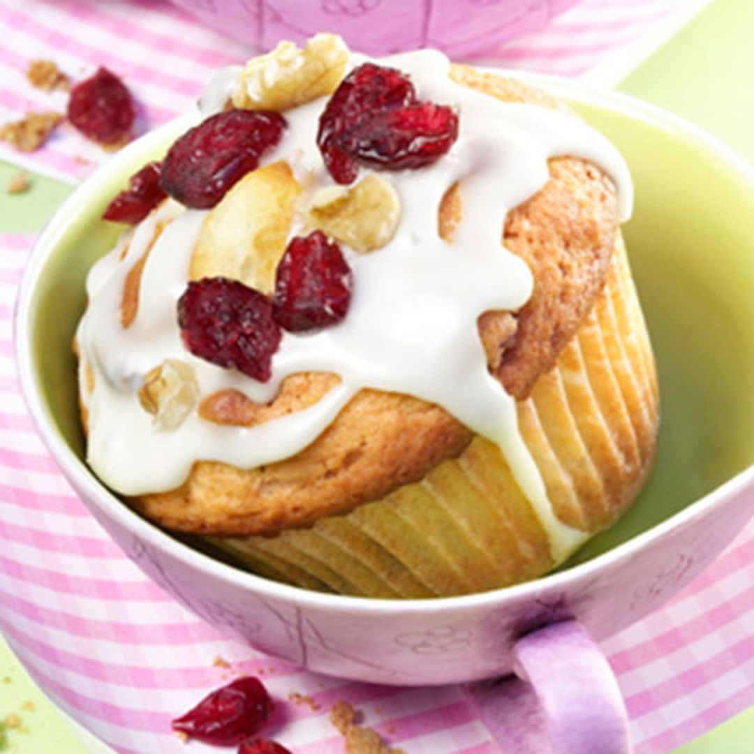 Magdalenas con arándanos y glaseado de manzana