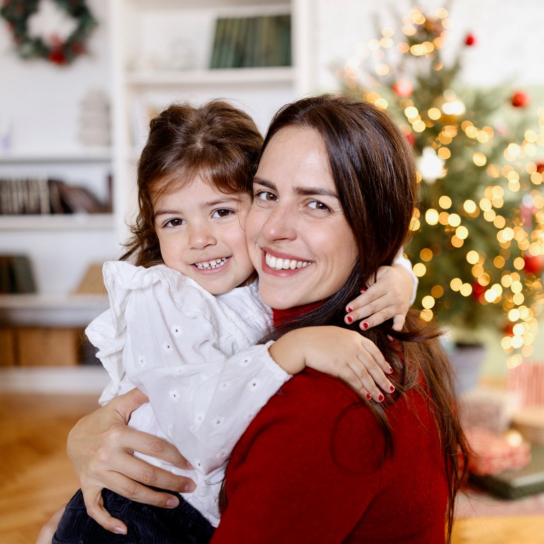 Esperanza Sebastián, pedagoga, sobre la carga mental en Navidad: “Cuando una madre está desbordada, esa tensión se refleja en pequeños gestos y los niños lo captan rápidamente”