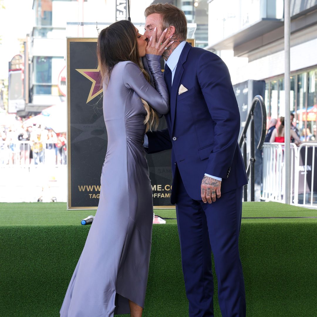 David Beckham recibe su estrella en Hollywood arropado por su familia: del apasionado beso a Victoria a la emoción de Tom Cruise