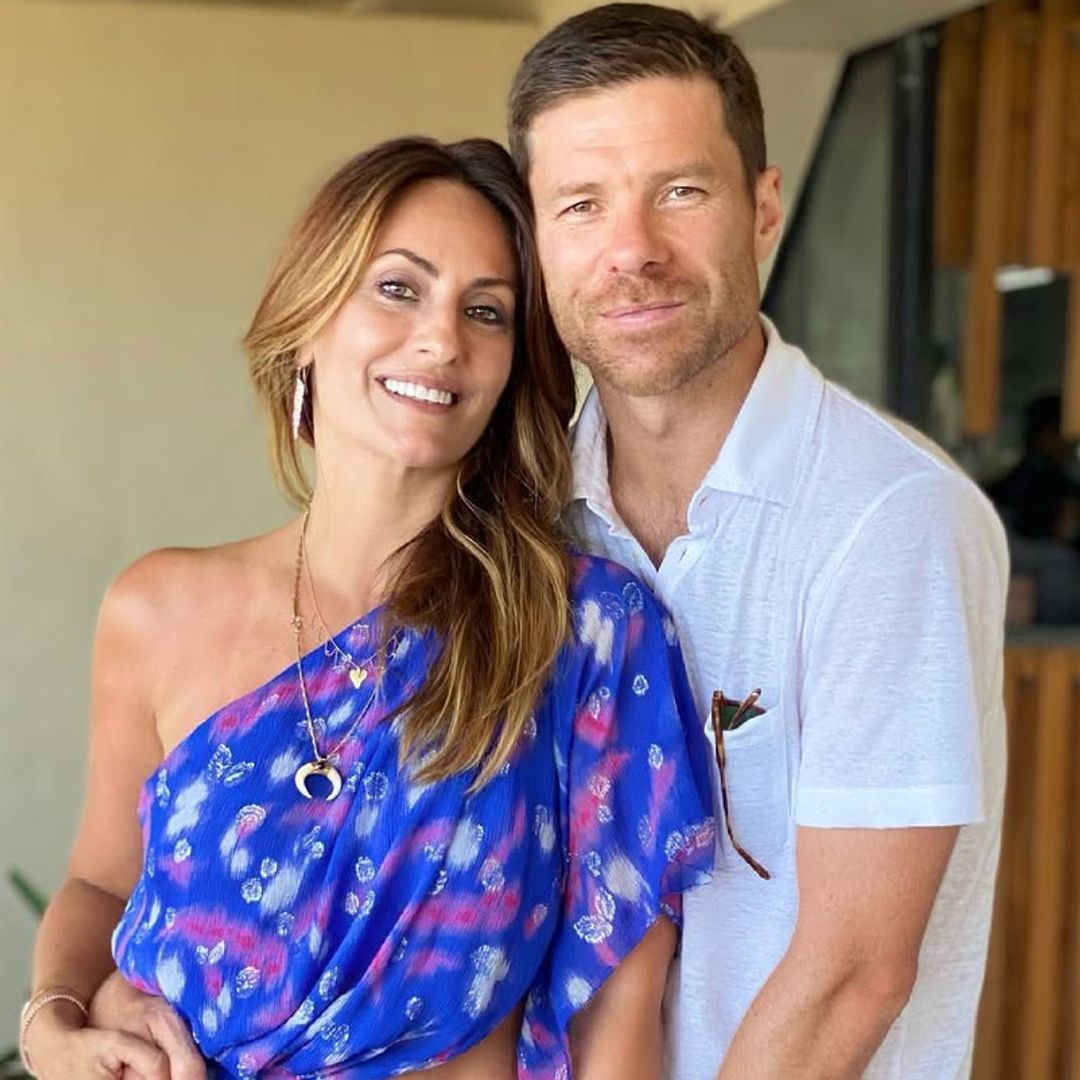Xabi Alonso y Nagore Aranburu conquistan el paraíso con sus hijos: sol, buceo y aventuras en bicicleta
