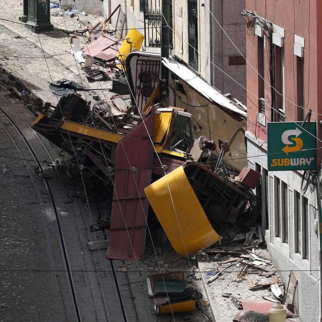 "Mamá, no subamos": la frase de una niña que salvó a su madre de la tragedia del funicular de Lisboa