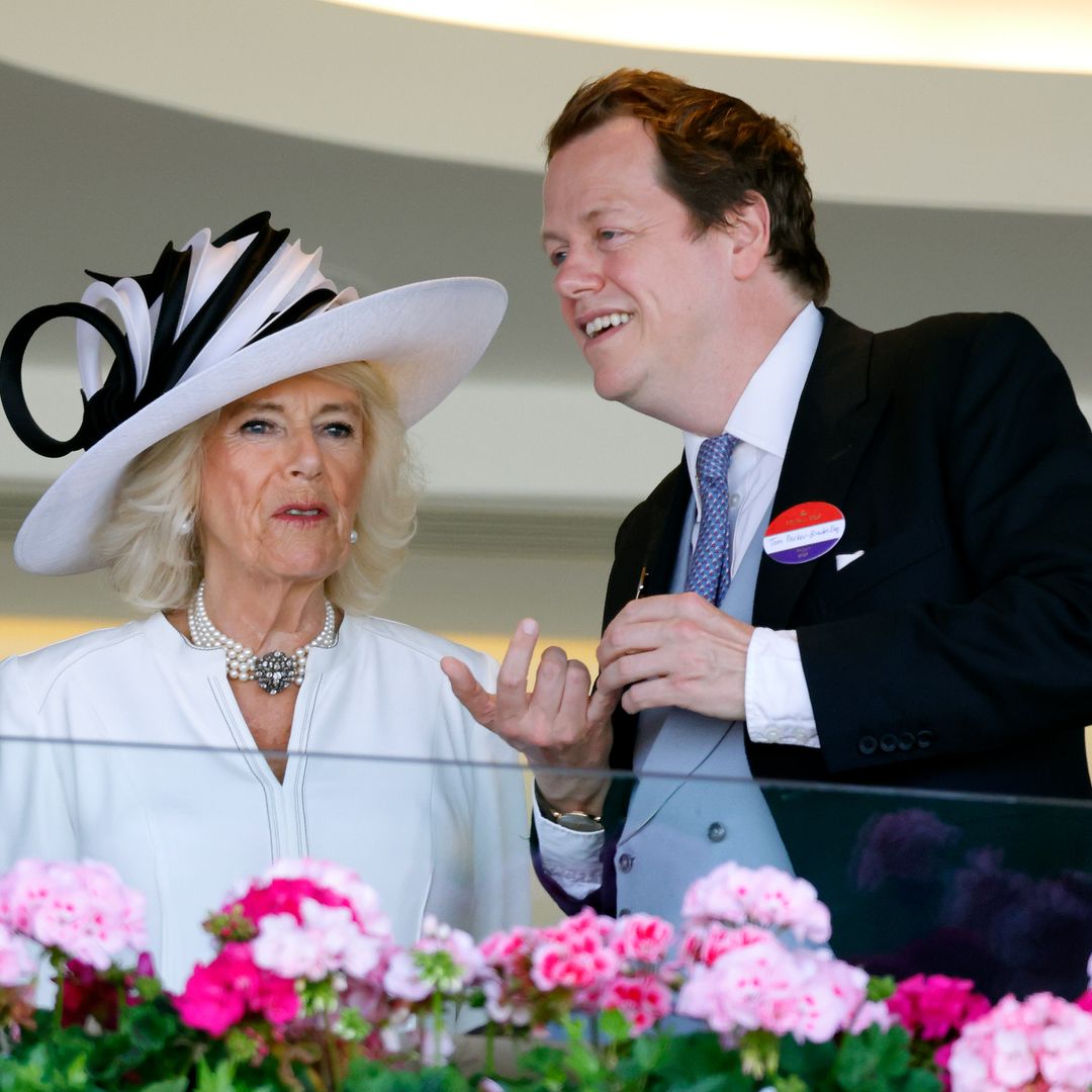 Tom Parker Bowles habla como nunca de su madre, la reina Camilla, y de su relación con Carlos III