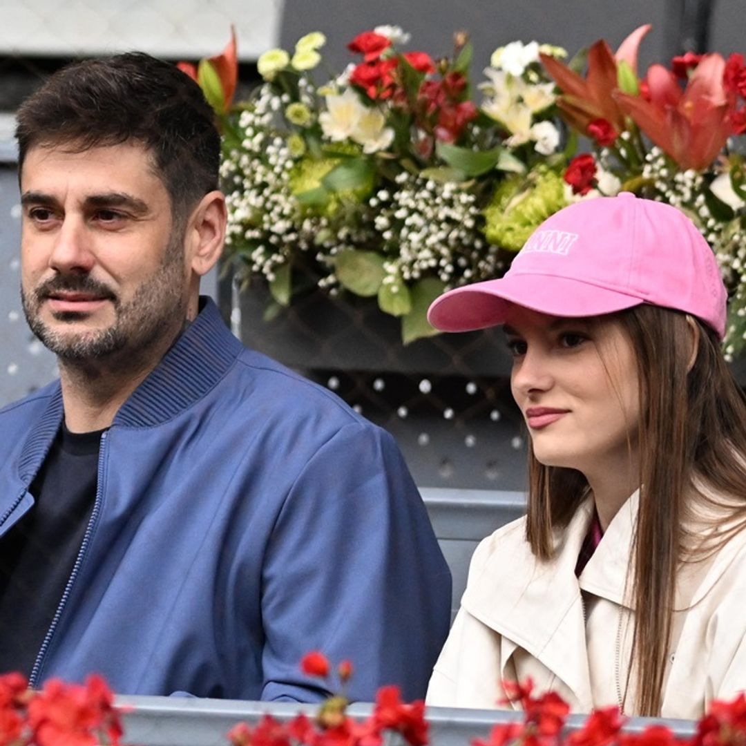 Carlota Melendi recuerda el incómodo comentario que le repetían en el colegio por su padre: "Tienes que volver a la mala vida""