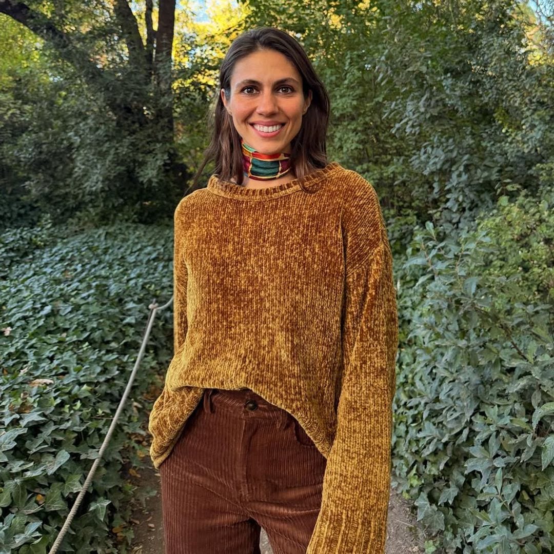 Un pañuelo, un jersey y dos looks