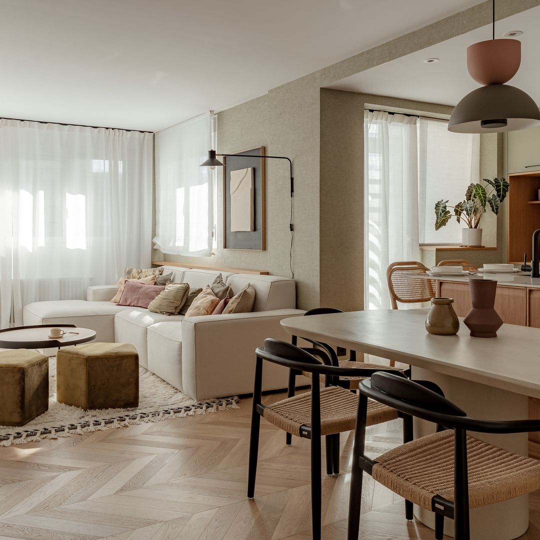 La transformación de un piso familiar en Baracaldo de 94 m²: de vivienda anticuada a un hogar contemporáneo