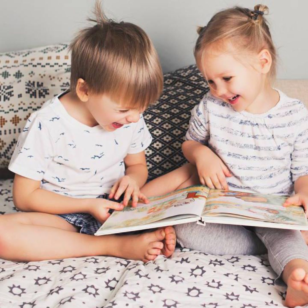 Errores que cometemos los padres (sin darnos cuenta) al querer fomentar su lectura