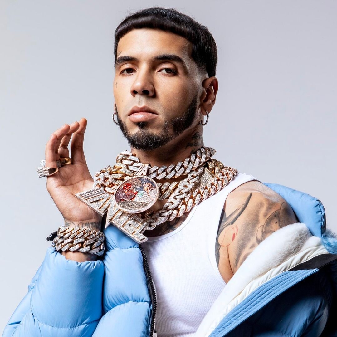 Después de un año, Anuel AA pide perdón y reconoce ser padre de dos niñas