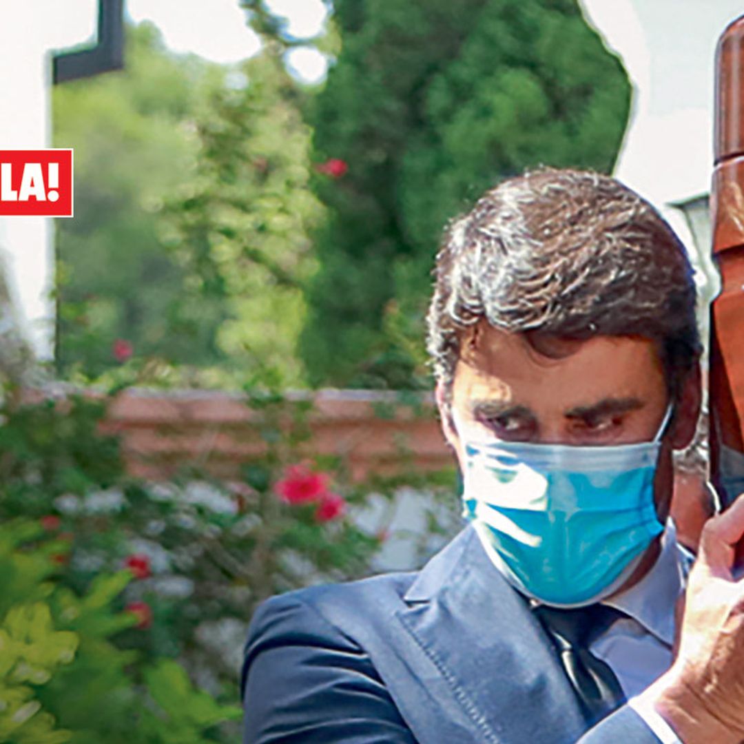 En ¡HOLA!: la profunda tristeza de Jesulín en el último adiós a su padre