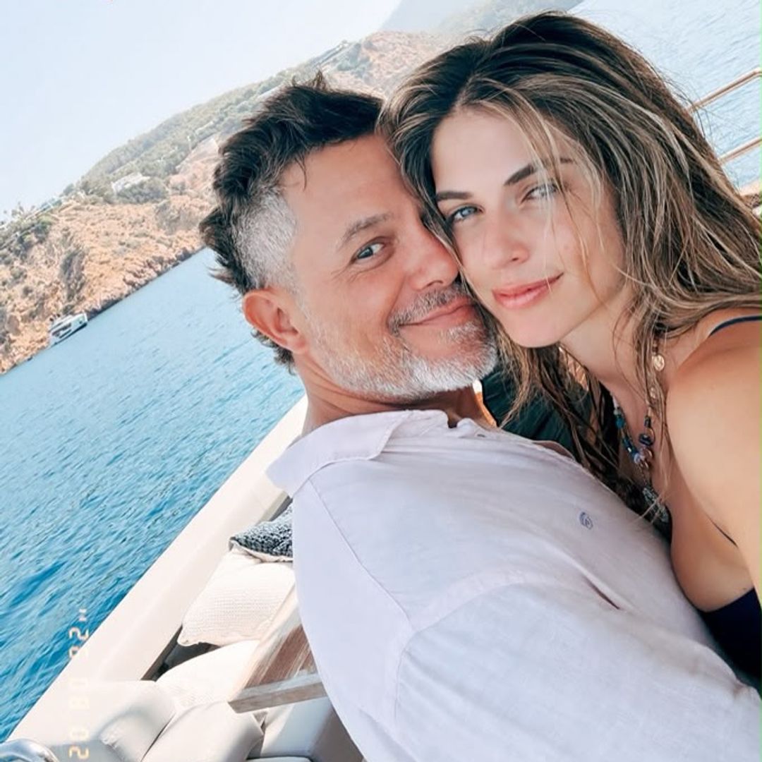 Stephanie Cayo, al límite por los rumores de embarazo con Alejandro Sanz: "Paren, por favor"