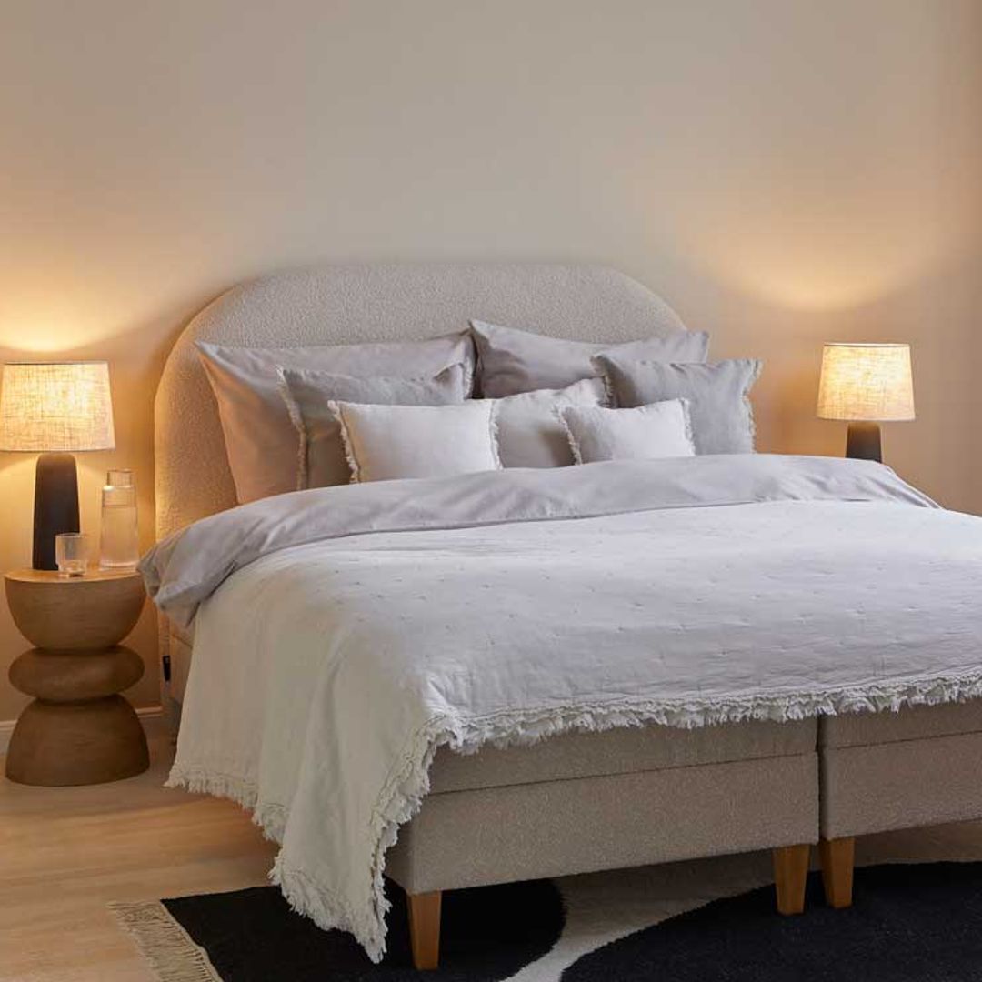 Cómo decorar un dormitorio pequeño para que sea tan funcional y estético como uno grande