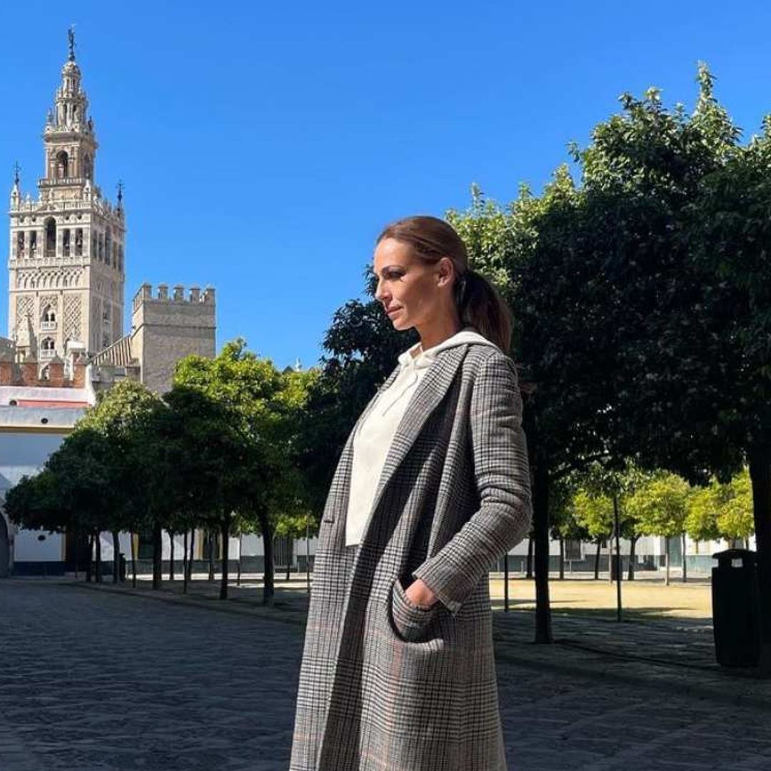 Eva González adapta las tradiciones para vivir su particular 'Madrugá'