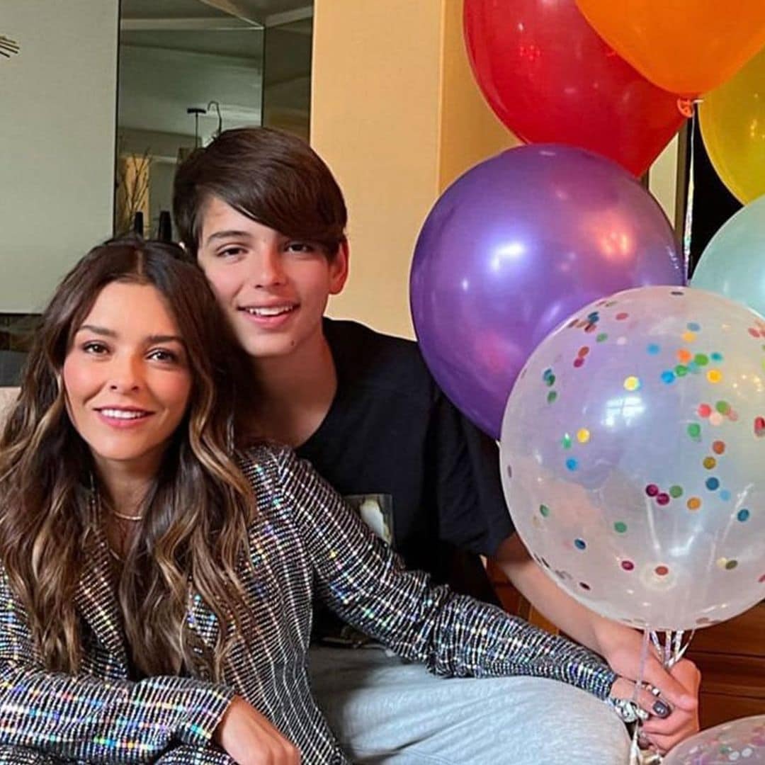 Santino sorprende a su mamá, Grettell Valdez, en su cumpleaños